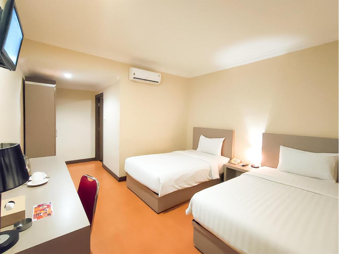 Kawana Hotel Padang  Exterior foto